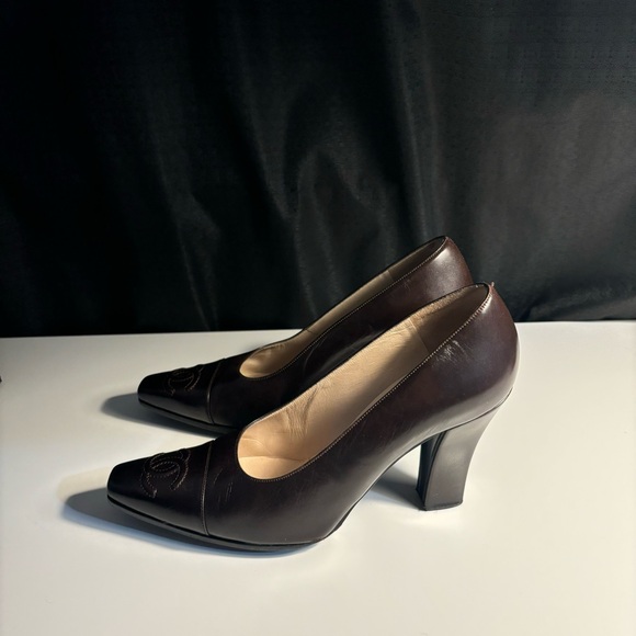 Vintage Chanel Double CC Cap Toe Lambskin Heel Pumps
Dark Brown - Picture 2 of 16
